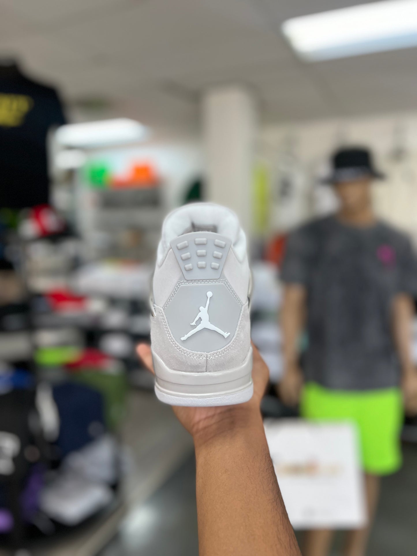 Jordan 4 Retro Frozen Moments