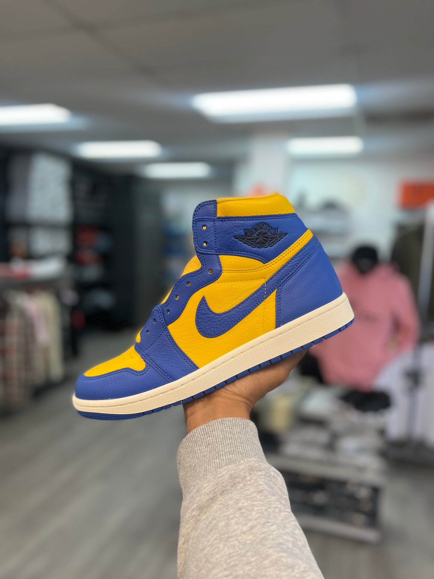 Wmns Air Jordan 1 Retro High OG Reverse Laney