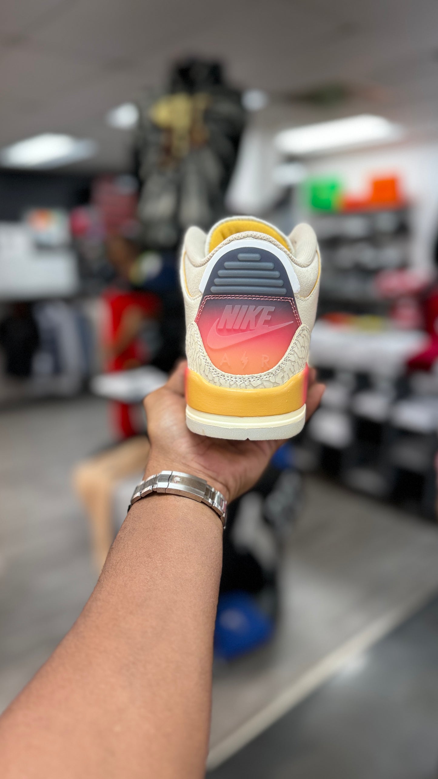 Jordan 3 Retro SP J Balvin Medellín Sunset