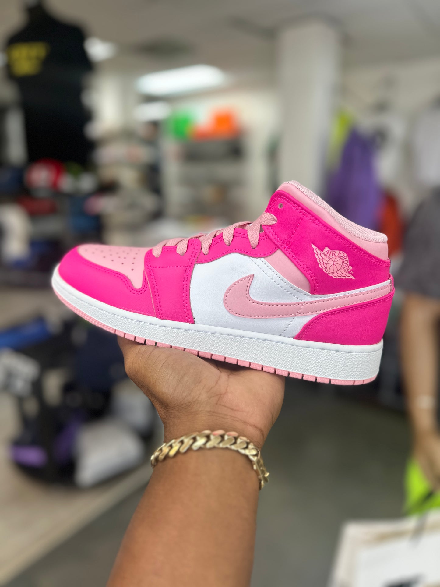 Jordan 1 Mid Fierce Pink