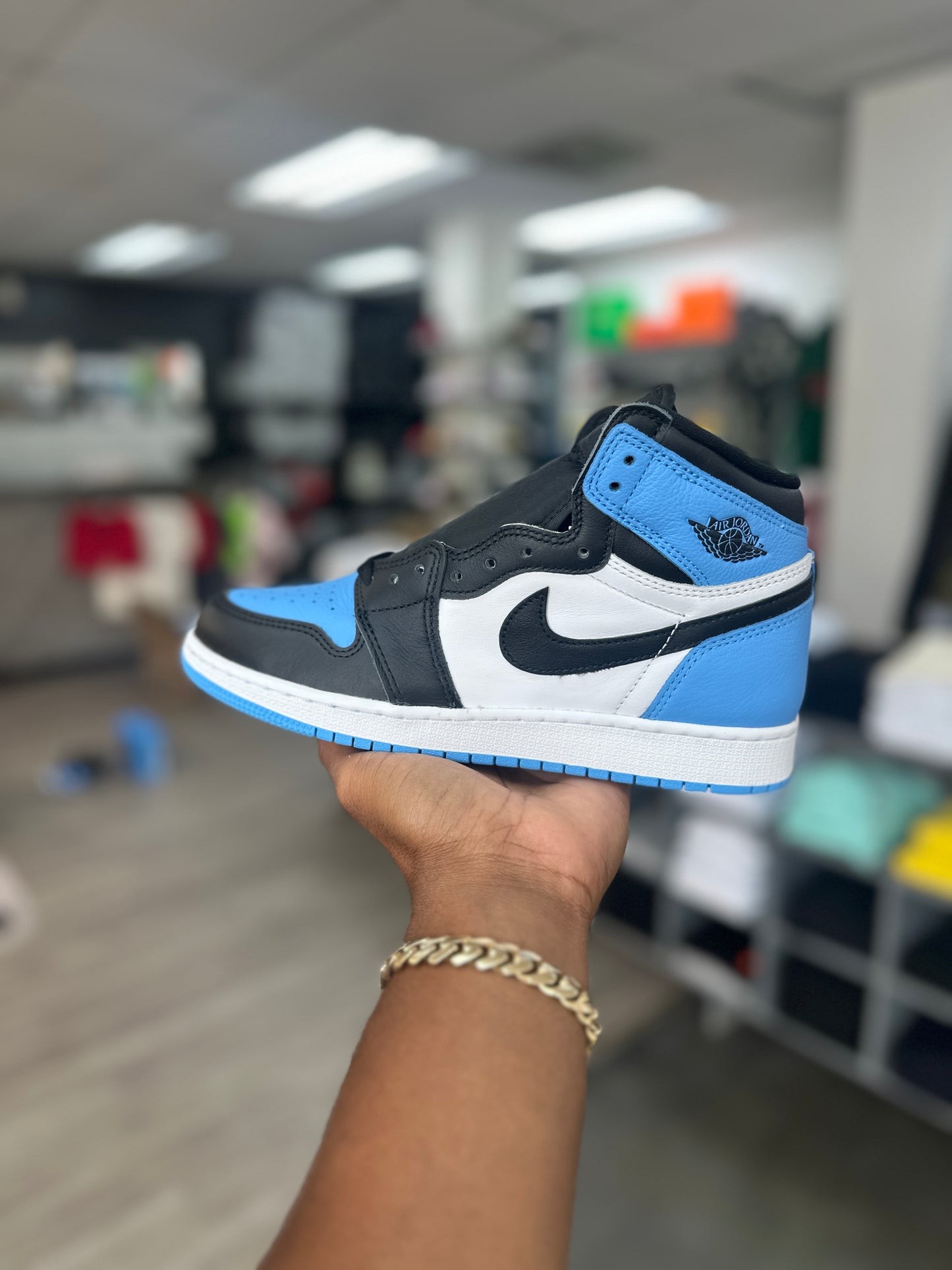 Jordan Retro High OG 1 UNC Toe