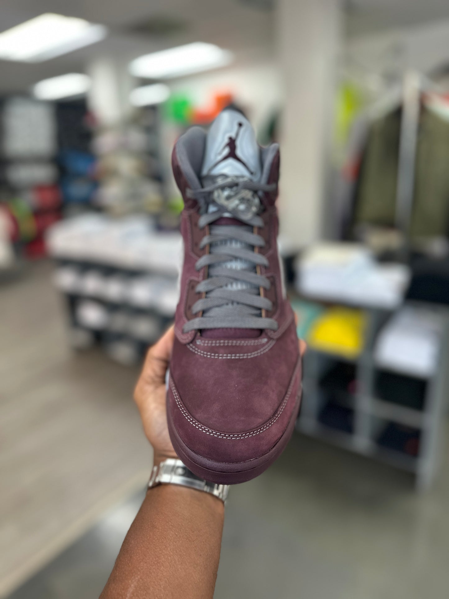 Jordan 5 Retro Burgundy (2023)