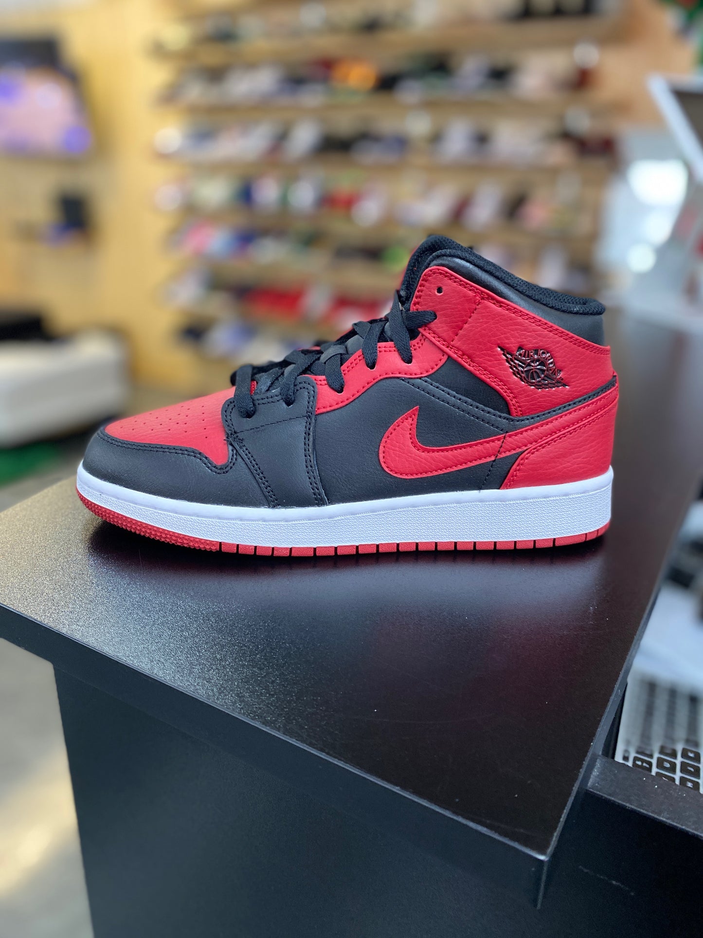 Jordan 1 Mid Banned (2020)