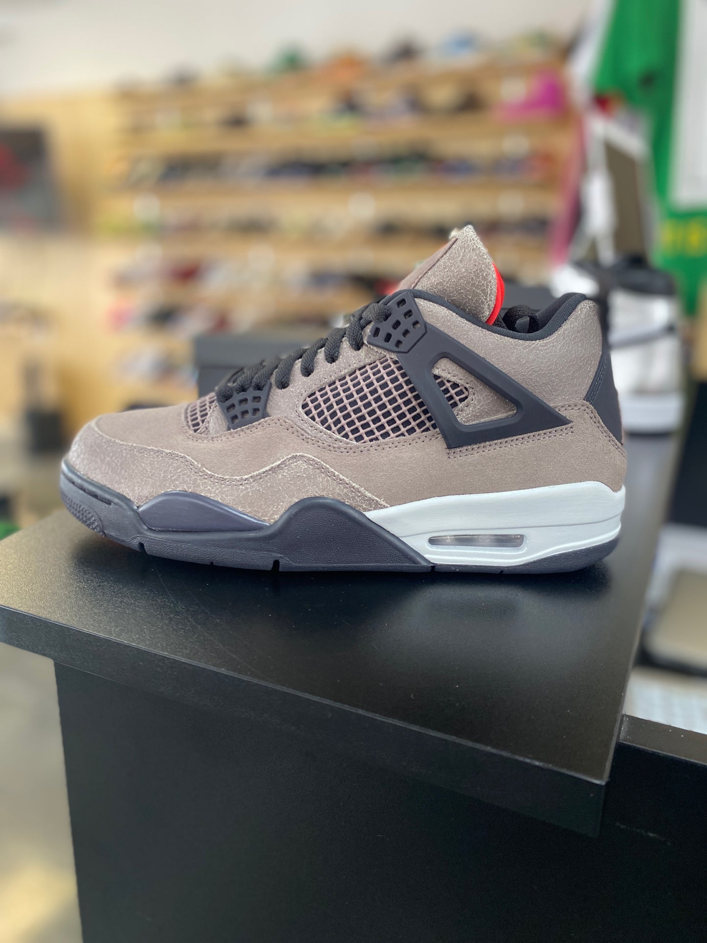 Jordan 4 Retro Taupe Haze