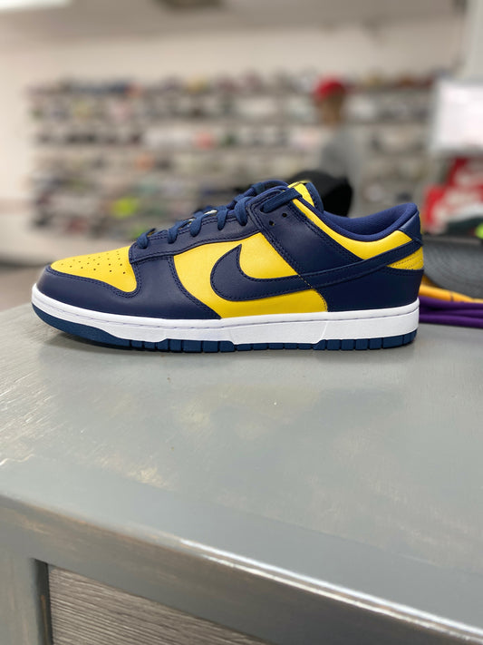 Nike Dunk Low Michigan