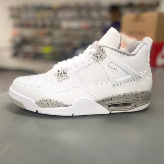 Jordan 4 Retro White Oreo (2021)