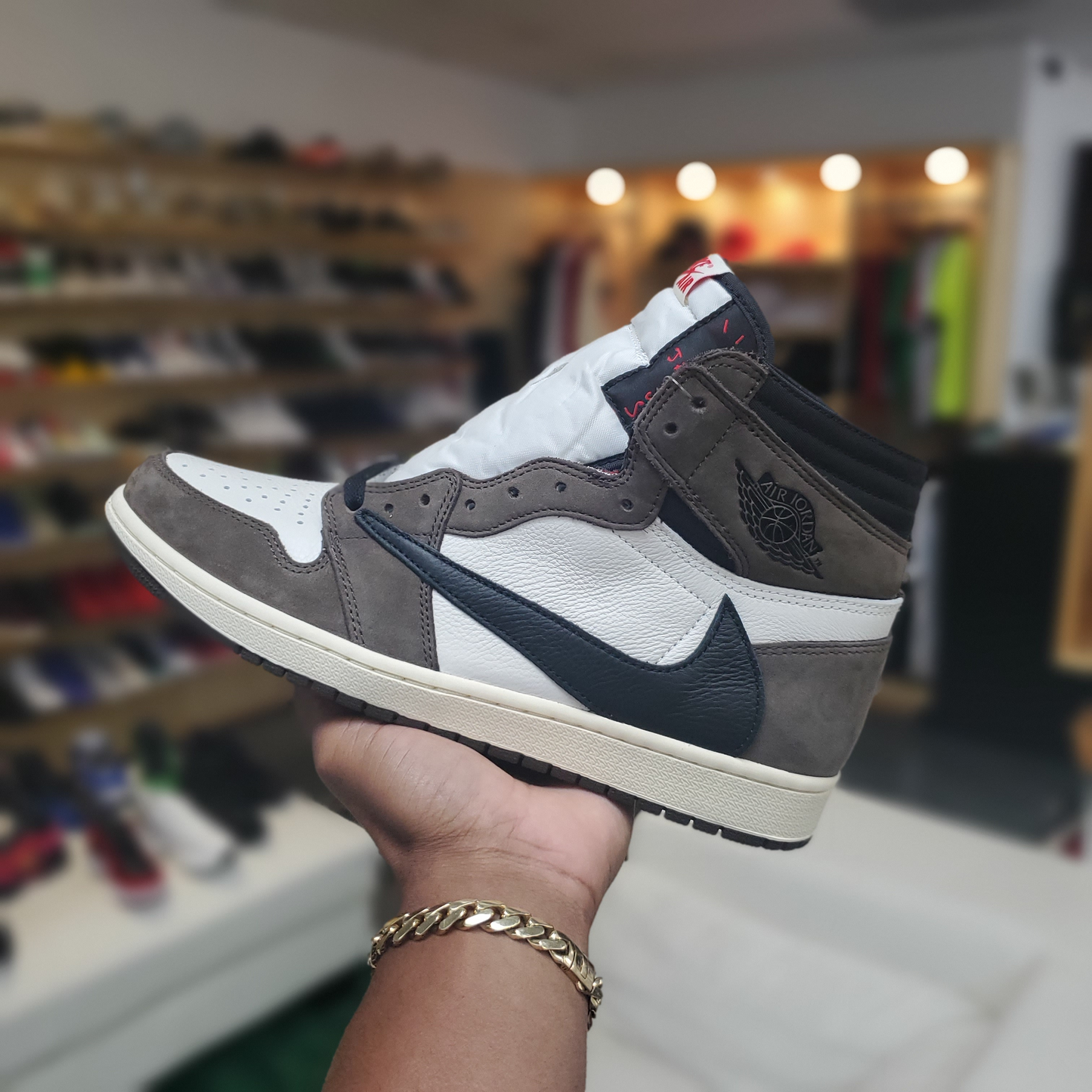 Jordan 1 Retro High Travis Scott