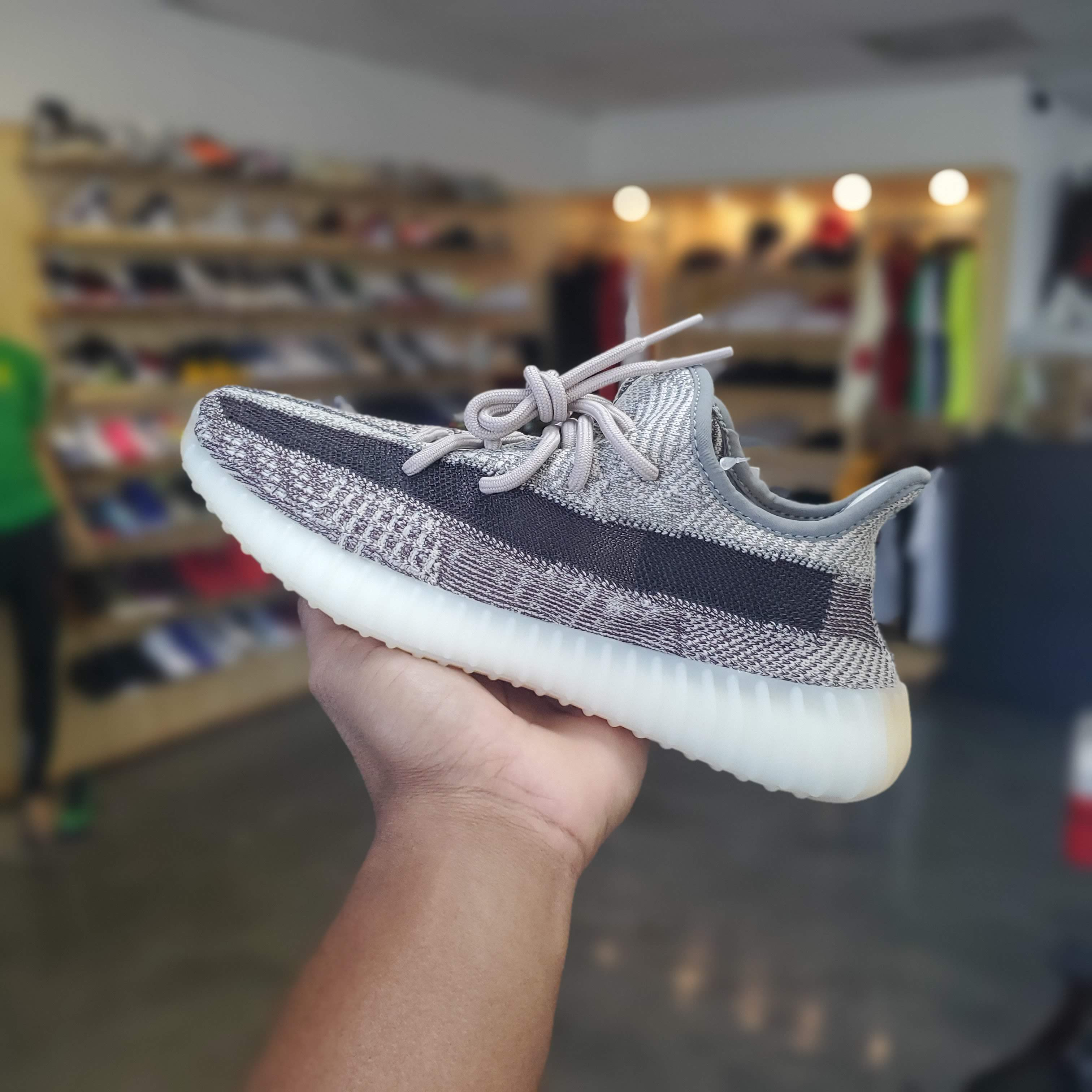 Adidas Yeezy Boost 350 V2 Zyon Luxuries By Luck Adidas Yeezy Boost 350 V2 Zyon Luxuries By Luck