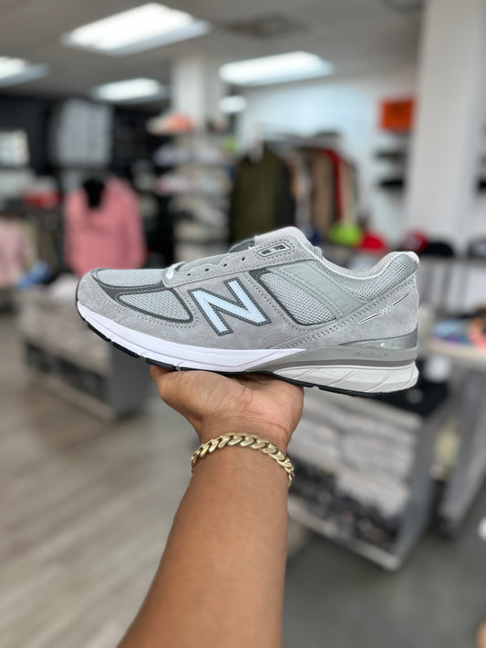 New Balance Grey 990v5