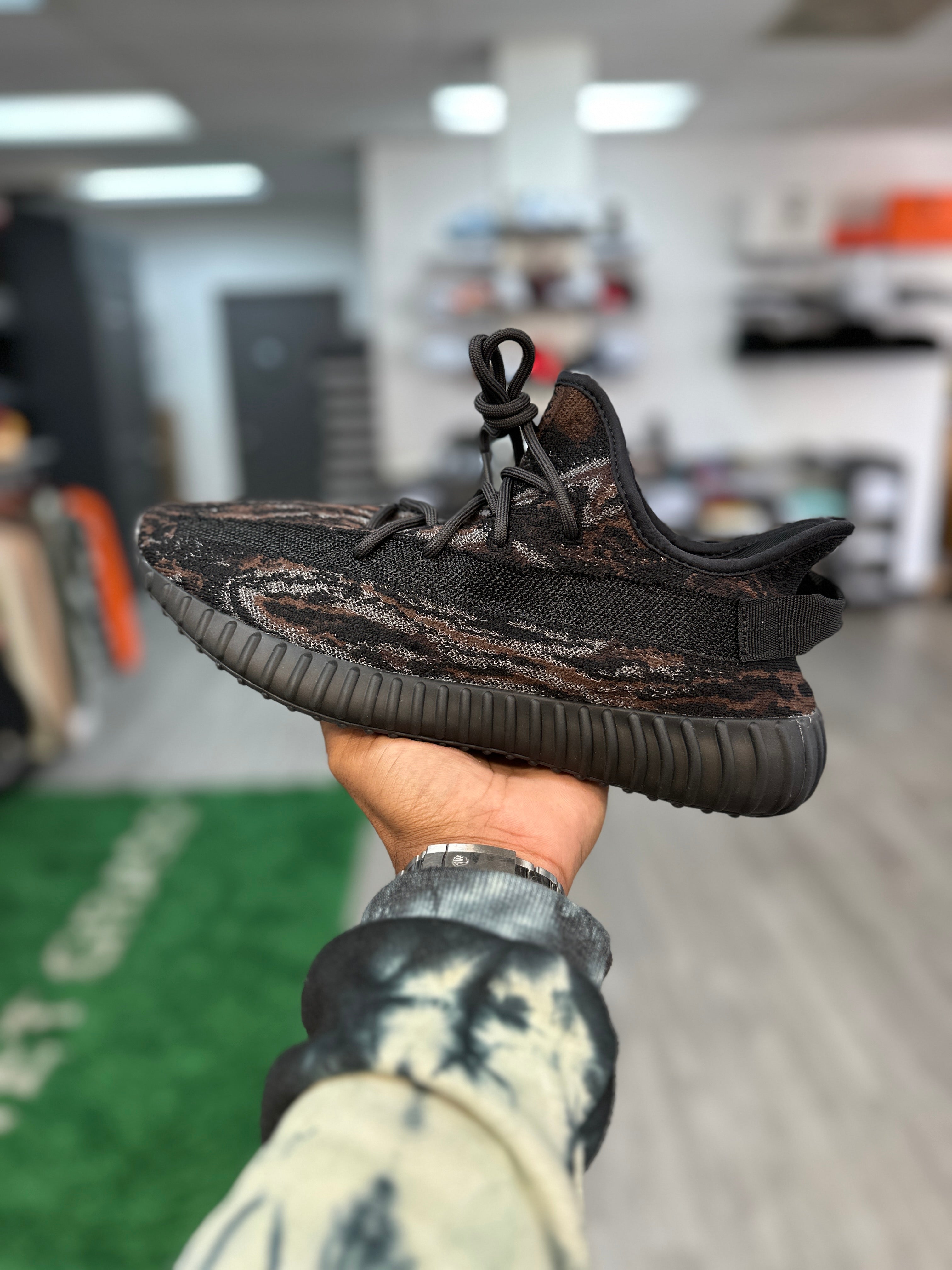 MX Rock Adidas Yeezy Boost 350 V2 Luxuries By Luck MX Rock Adidas Yeezy Boost 350 V2 Luxuries By Luck