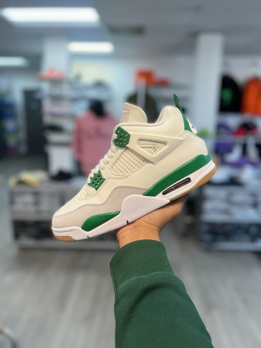 Jordan 4 Retro SB Pine Green - Luxuries By Luck