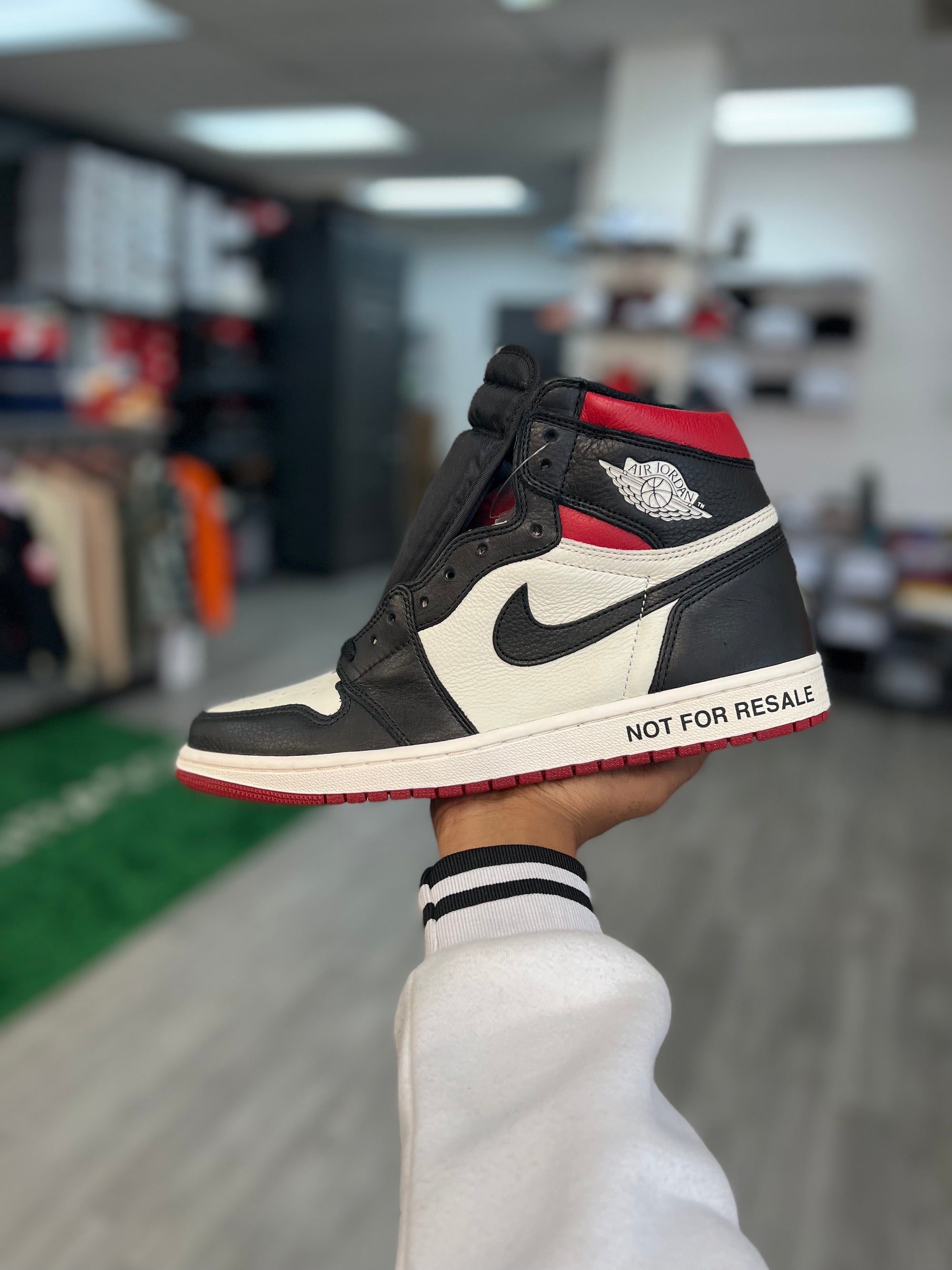 Jordan 1 not top for resale on feet