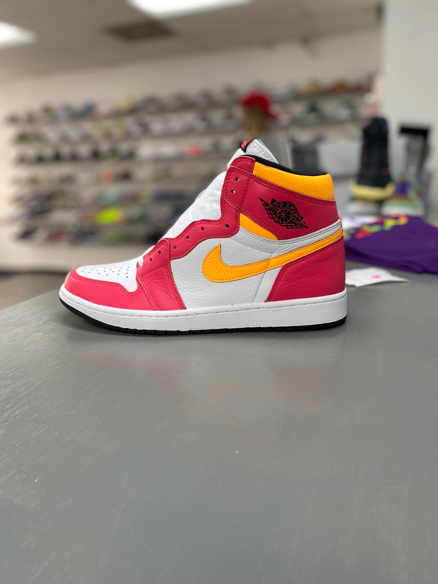 Jordan 1 Retro High OG Light Fusion Red