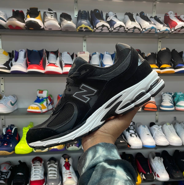 New Balance 2002R Black Gunmetal - Luxuries By Luck